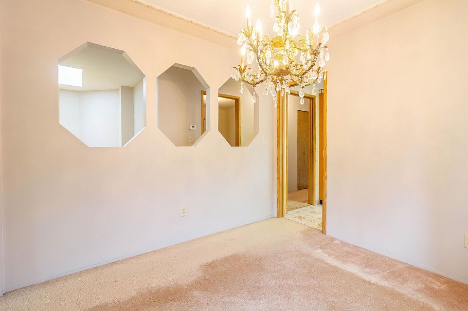 4467 Perry Street Vancouver, BC - 5