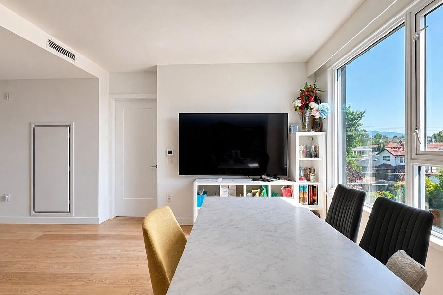 310 5693 Elizabeth Street Vancouver, BC - 12