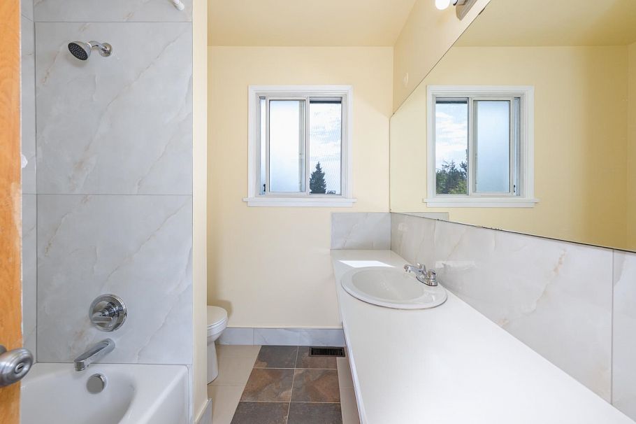5655 Lancaster Street Vancouver, BC - 19
