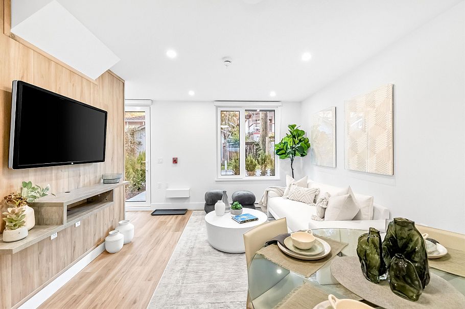 153 2230 E 1st Avenue Vancouver, BC - 3
