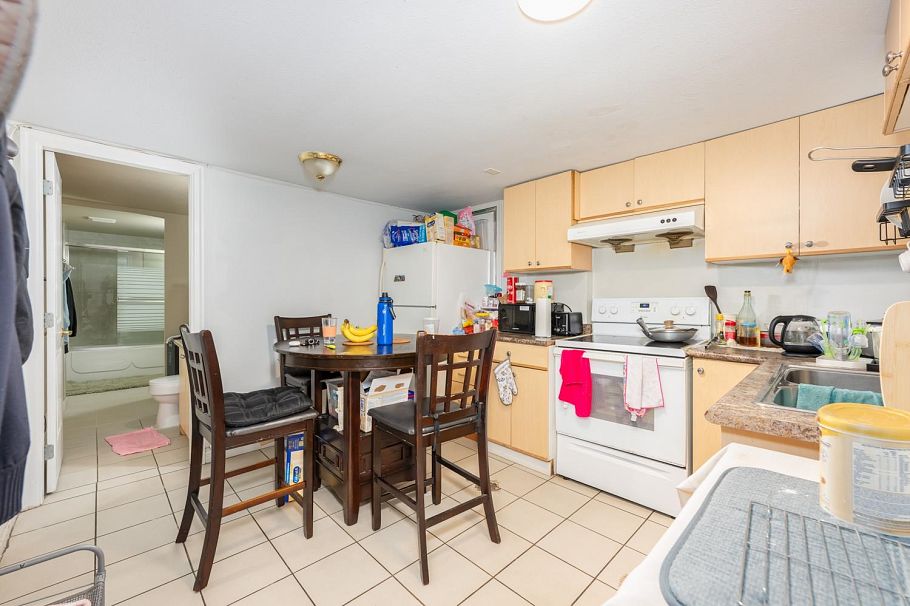 5655 Lancaster Street Vancouver, BC - 31
