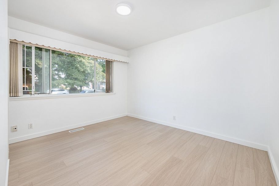 5655 Lancaster Street Vancouver, BC - 21