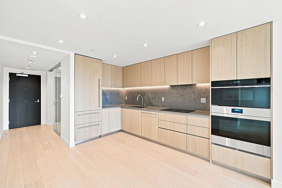 301 785 Harbour Way North Vancouver, BC - 6