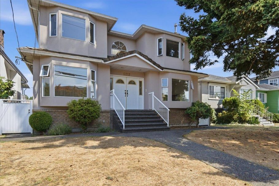 6212 Vivian Street Vancouver, BC - 1