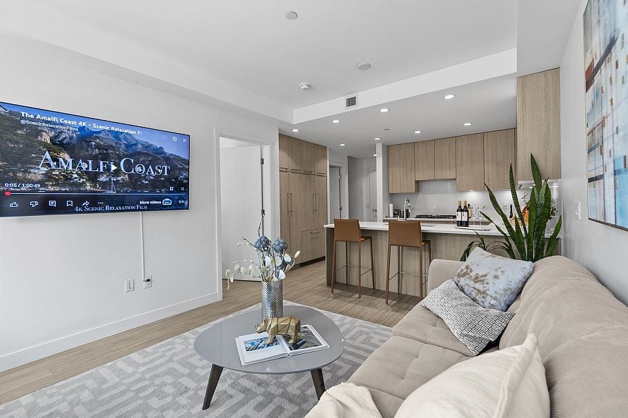 113 747 E 3rd Street North Vancouver, BC - 15