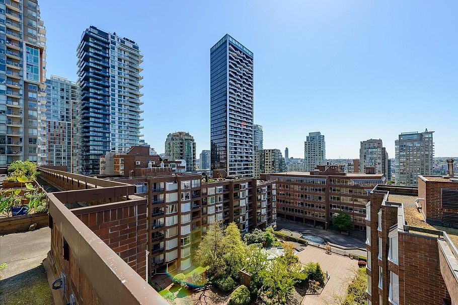 407 950 Drake Street Vancouver, BC - 27