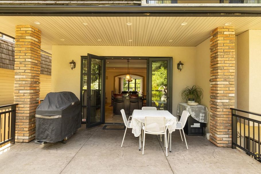 1134 Montroyal Boulevard North Vancouver, BC - 28