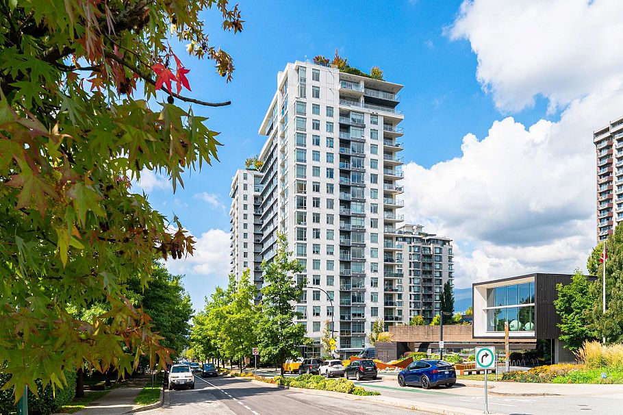 1503 158 W 13th Street North Vancouver, BC - 1