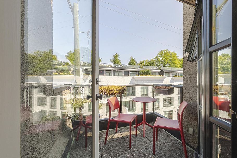 301 3673 W 11th Avenue Vancouver, BC - 9