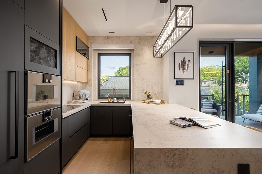 1 3349 W 27th Avenue Vancouver, BC - 15