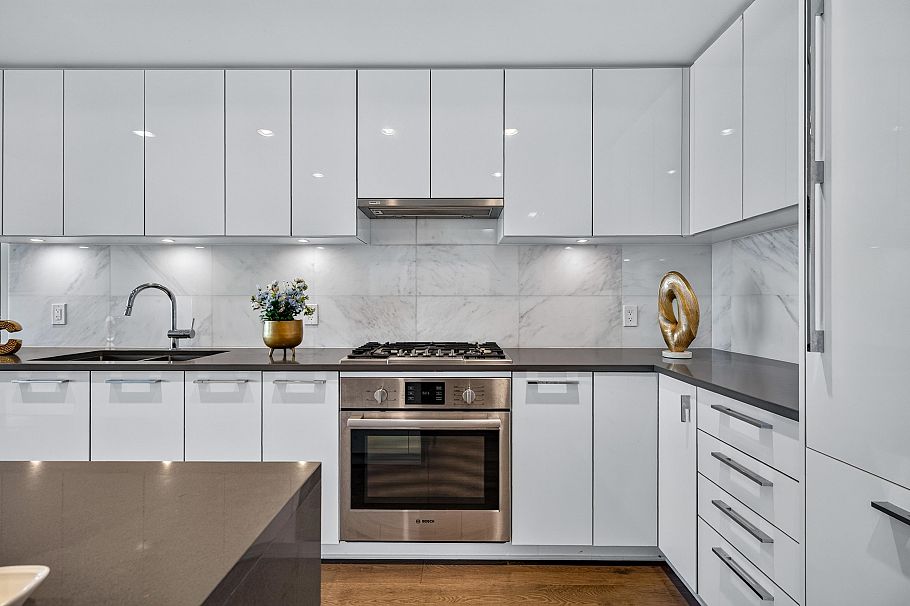 1302 3487 Binning Road Vancouver, BC - 7