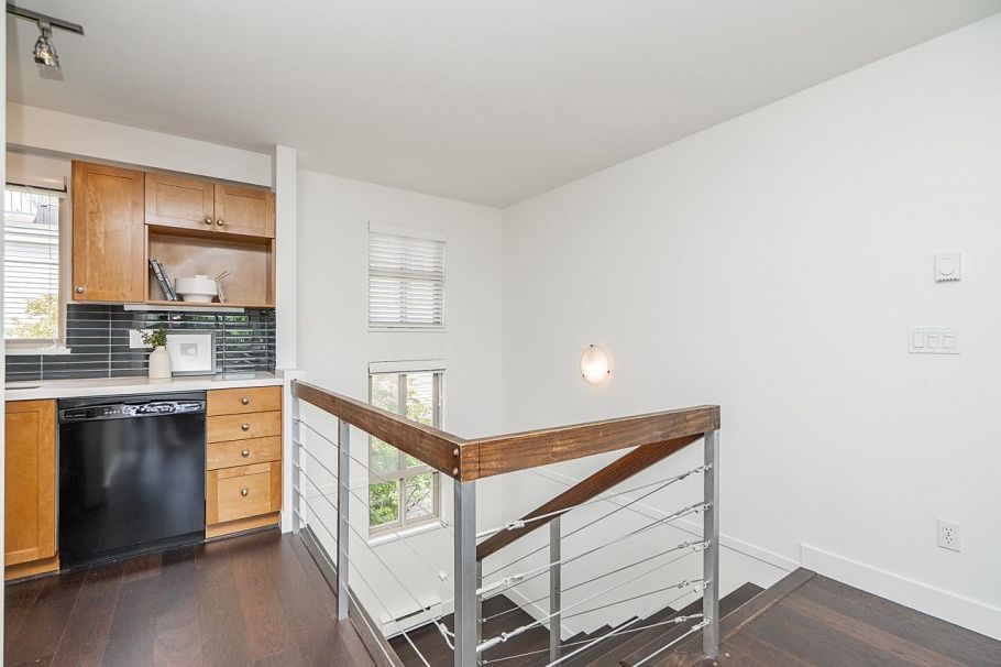 26 2375 W Broadway Vancouver, BC - 18