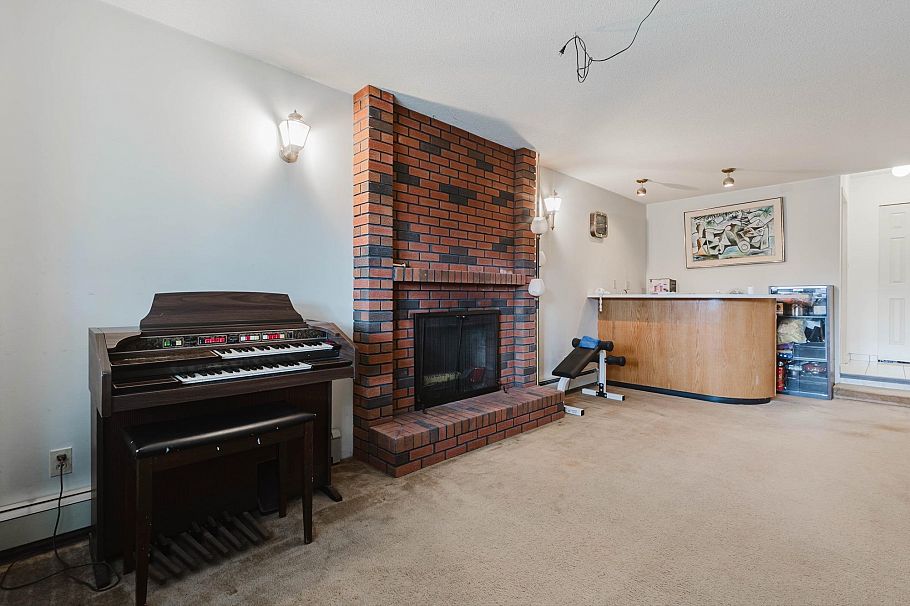 3230 Garden Drive Vancouver, BC - 23