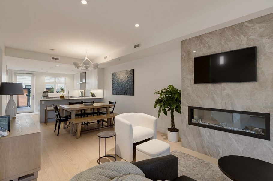 20 1960 Glenaire Drive North Vancouver, BC - 4
