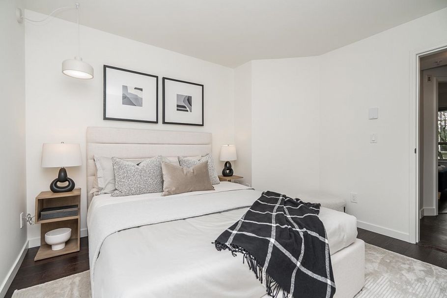 26 2375 W Broadway Vancouver, BC - 22