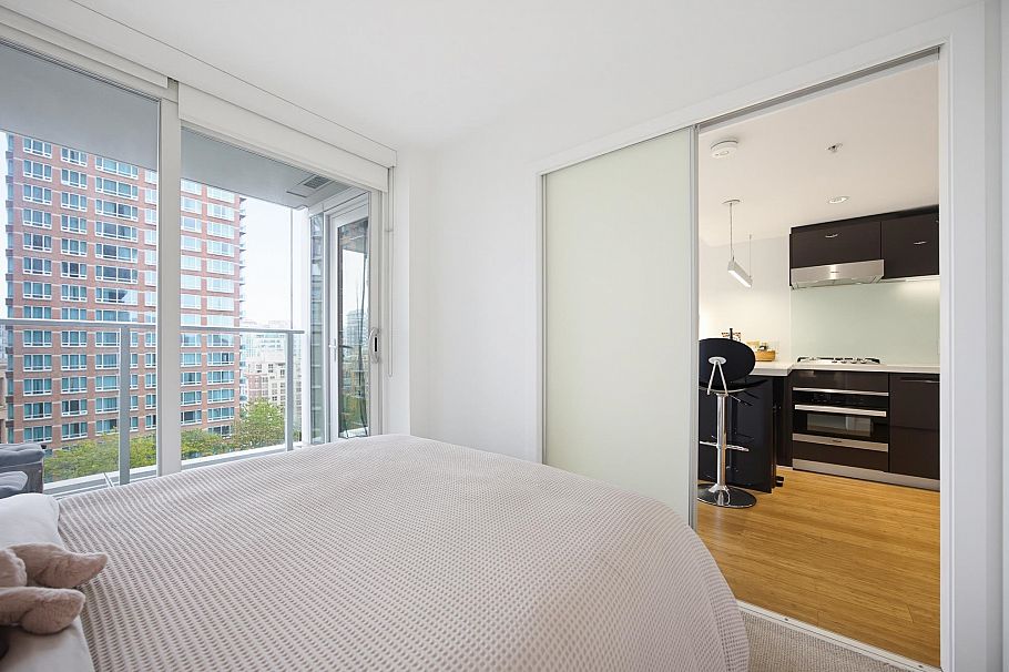1711 777 Richards Street West Vancouver, BC - 12