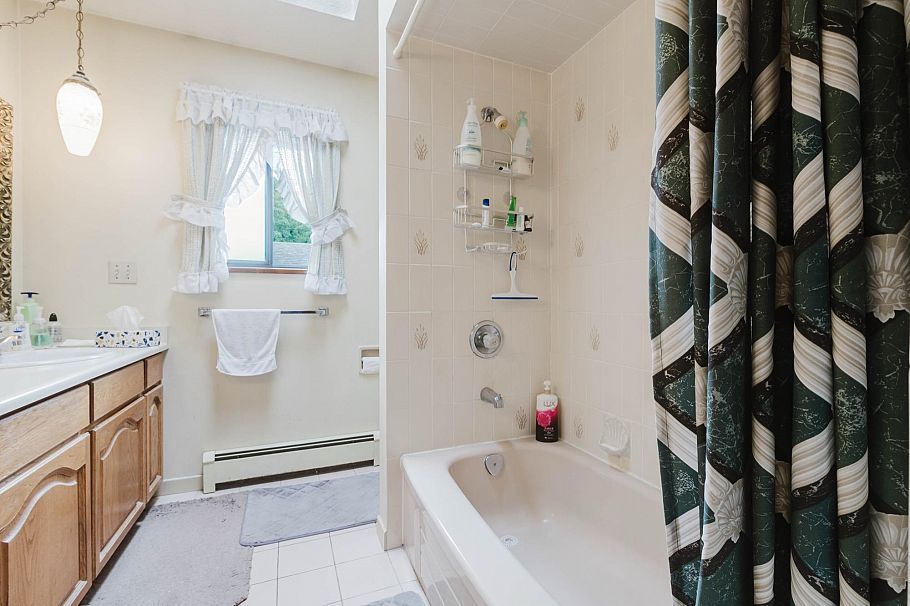3230 Garden Drive Vancouver, BC - 21