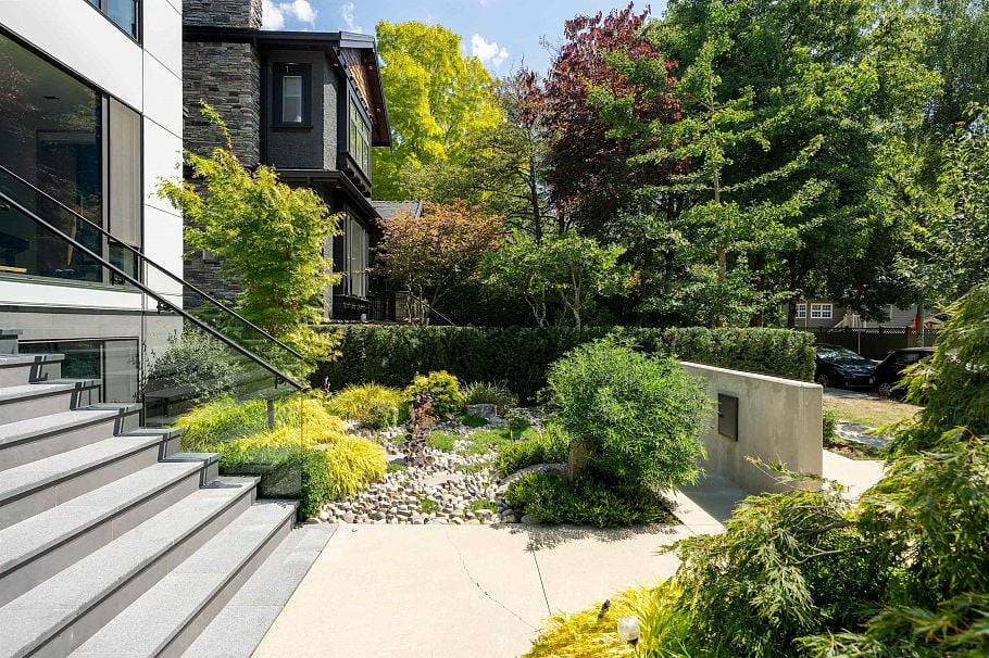 1 3349 W 27th Avenue Vancouver, BC - 2