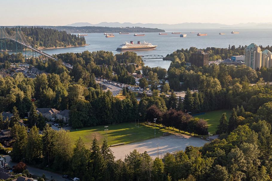 20 1960 Glenaire Drive North Vancouver, BC - 32