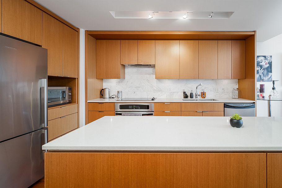 1503 158 W 13th Street North Vancouver, BC - 11