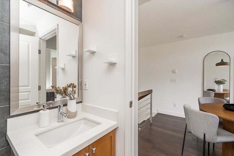 26 2375 W Broadway Vancouver, BC - 12