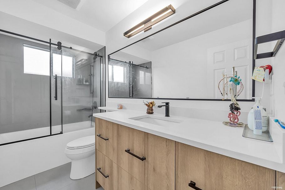 6939 Dumfries Street Vancouver, BC - 10