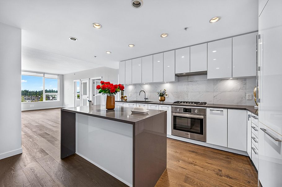 1302 3487 Binning Road Vancouver, BC - 6