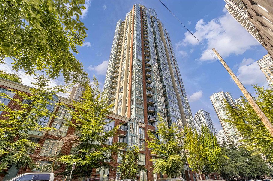 710 939 Homer Street Vancouver, BC - 2