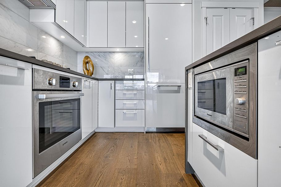 1302 3487 Binning Road Vancouver, BC - 14