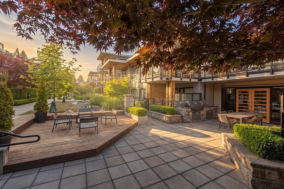 218 3220 Connaught Crescent North Vancouver, BC - 14