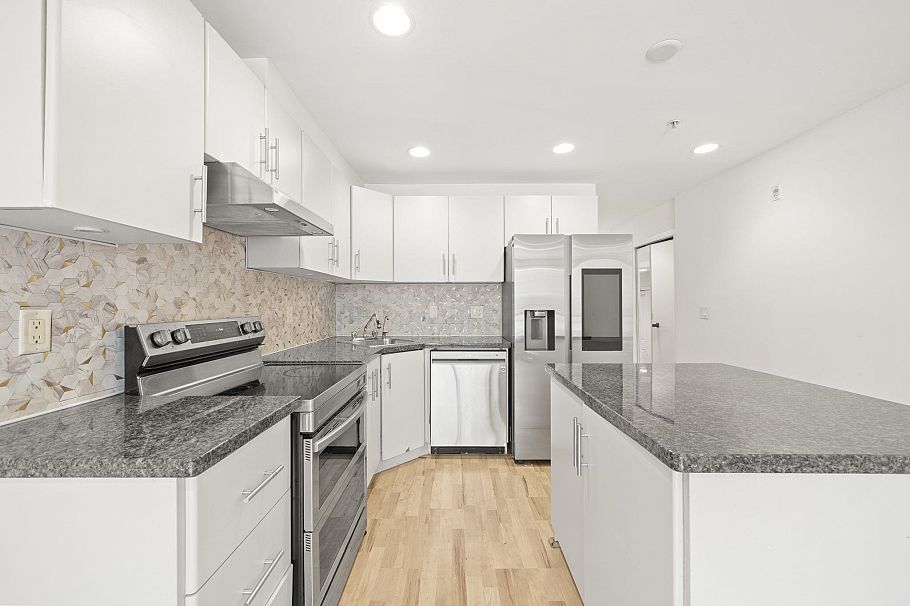 105 5025 Joyce Street Vancouver, BC - 5