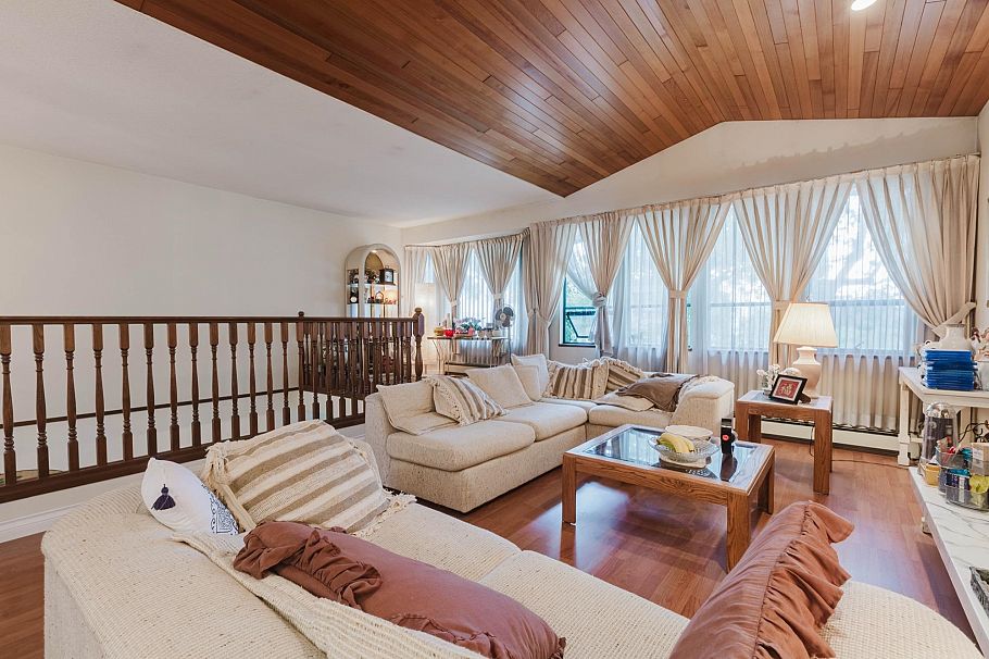 3230 Garden Drive Vancouver, BC - 4