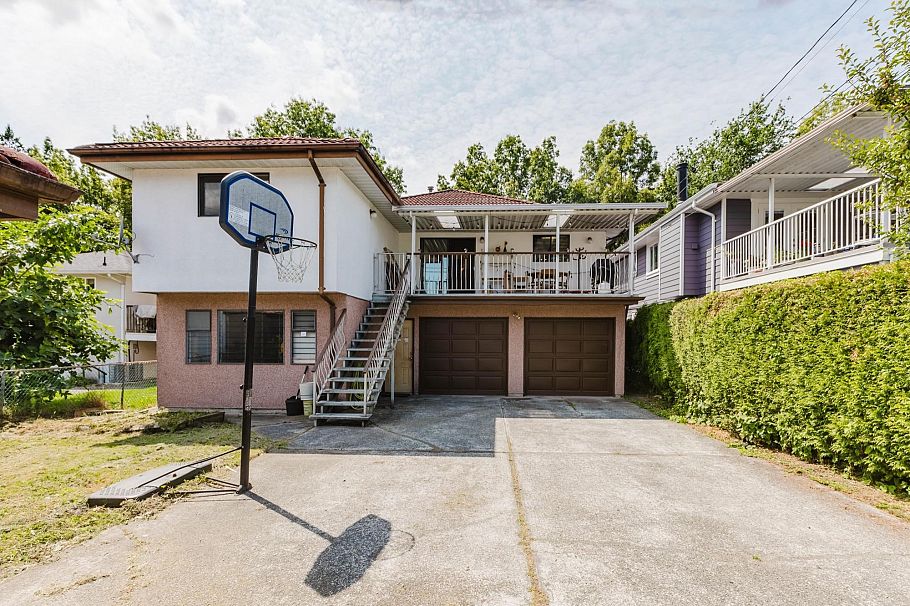 3230 Garden Drive Vancouver, BC - 33