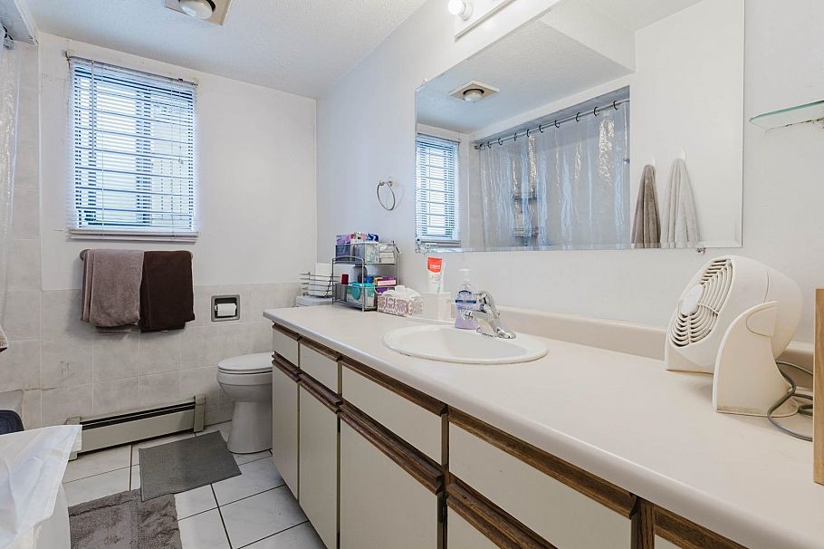 3230 Garden Drive Vancouver, BC - 29