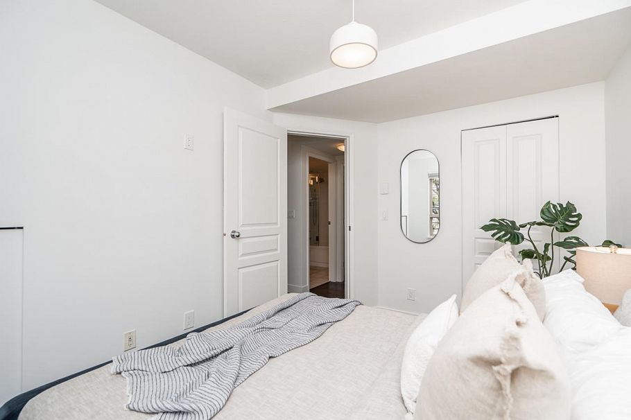 26 2375 W Broadway Vancouver, BC - 25