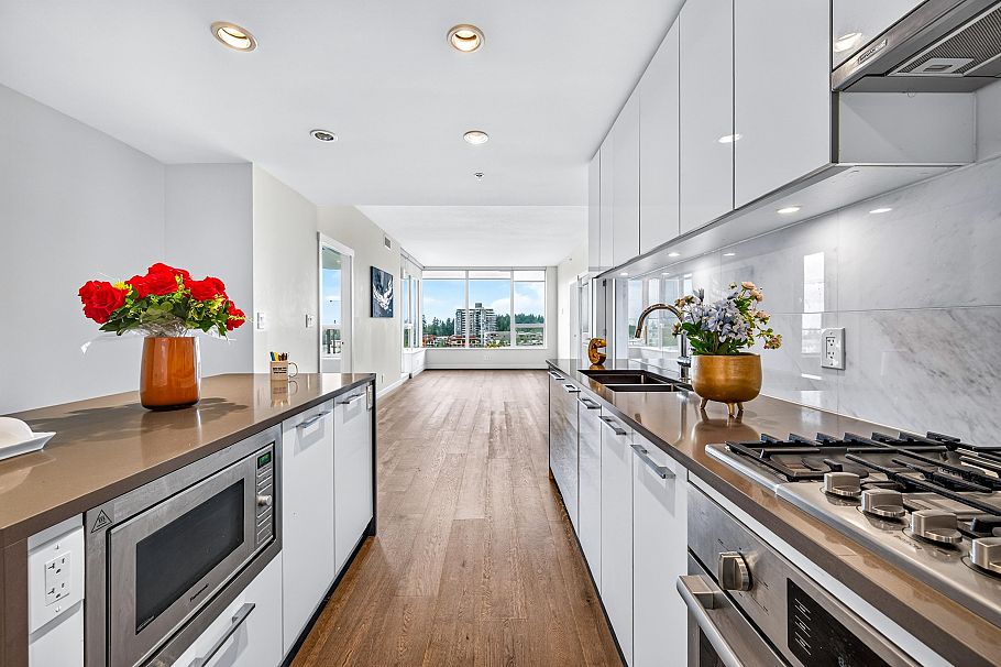 1302 3487 Binning Road Vancouver, BC - 11