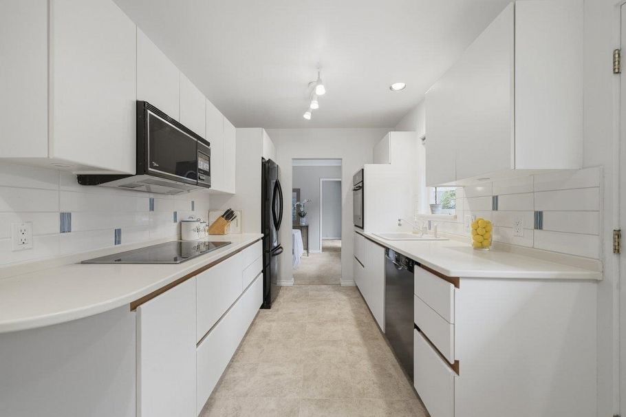3250 Delbrook Avenue North Vancouver, BC - 13