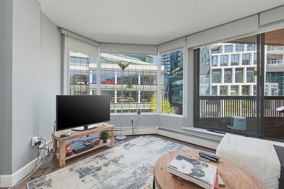 407 950 Drake Street Vancouver, BC - 3