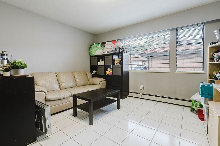3230 Garden Drive Vancouver, BC - 24