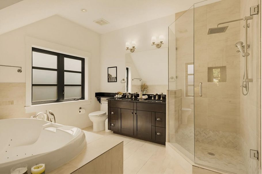 1134 Montroyal Boulevard North Vancouver, BC - 18