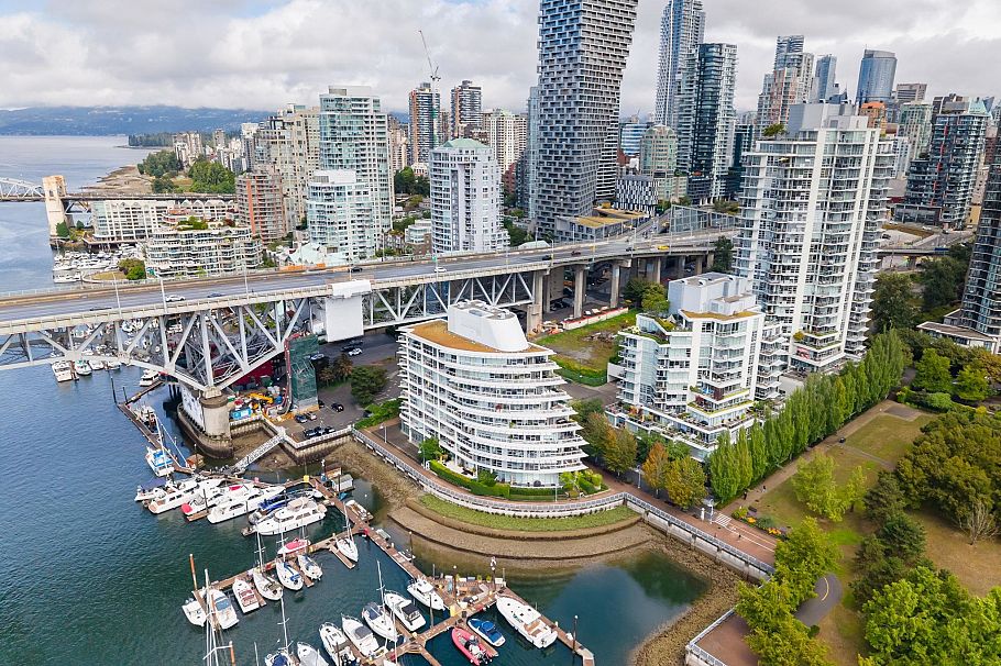 802 628 Kinghorne Mews Vancouver, BC - 36