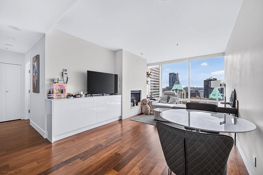 3406 1111 Alberni Street Vancouver, BC - 5
