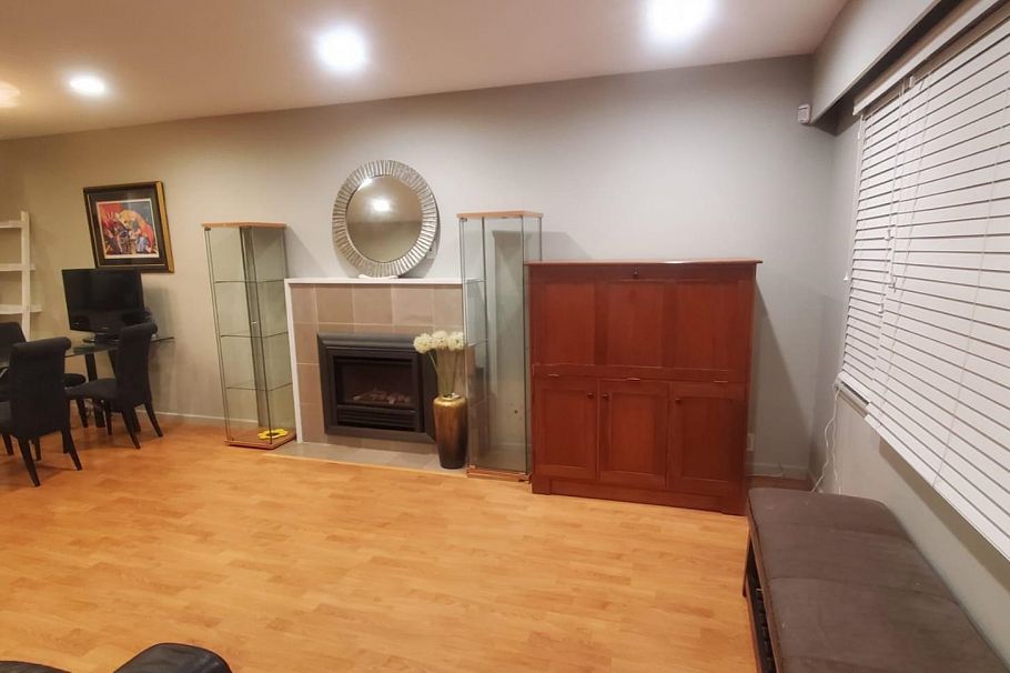 3105 E 47th Avenue Vancouver, BC - 2