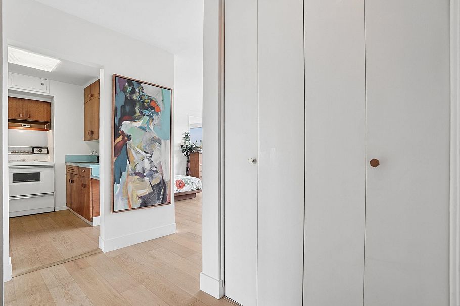 302 710 Chilco Street Vancouver, BC - 22