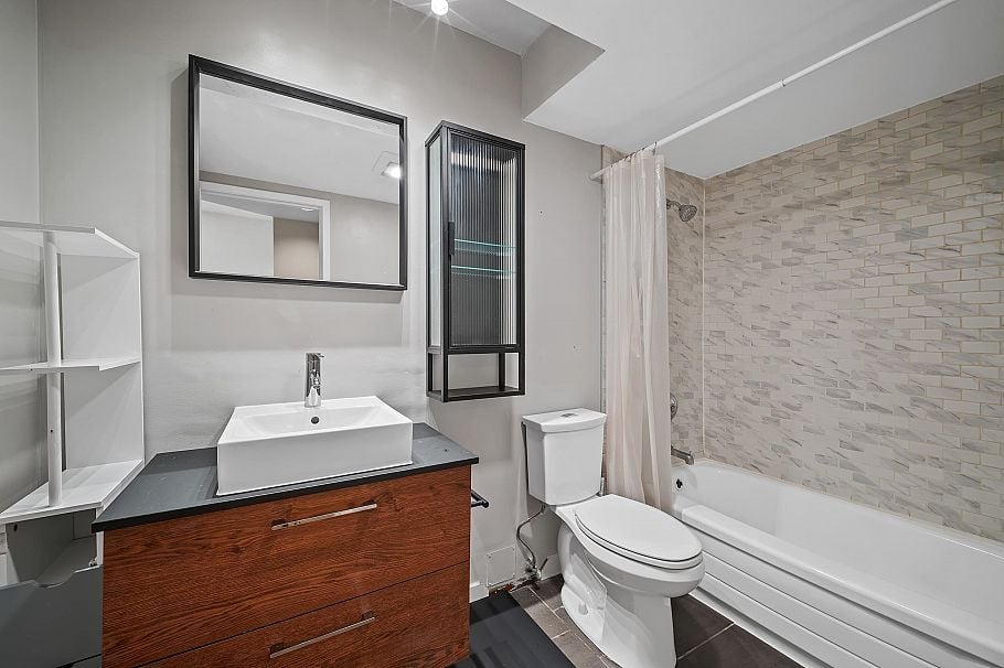 402 2211 W 2nd Avenue Vancouver, BC - 14