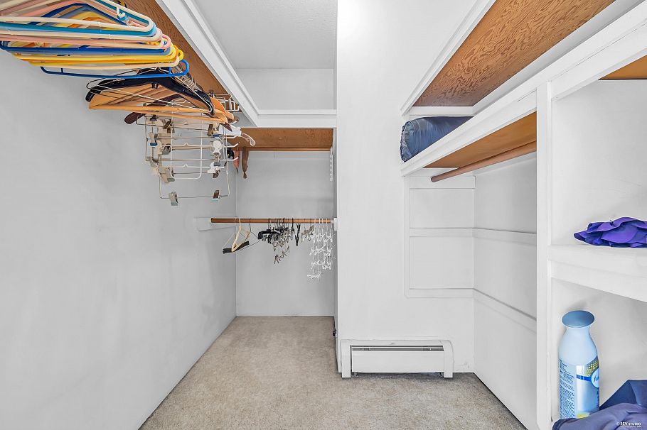 137 W Woodstock Avenue Vancouver, BC - 21