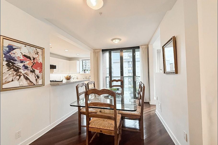 902 1888 Alberni Street Vancouver, BC - 10
