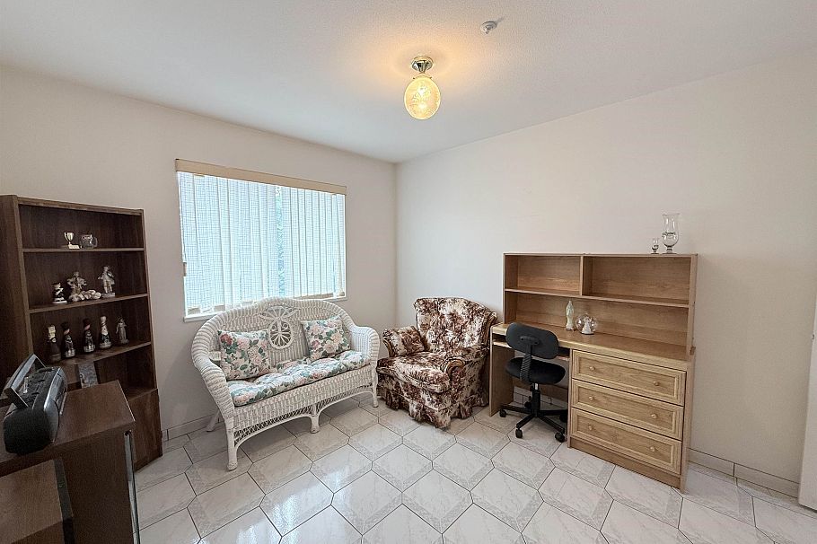 2458 E 5th Avenue Vancouver, BC - 20