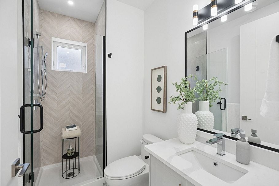 1005 E 55th Avenue Vancouver, BC - 28