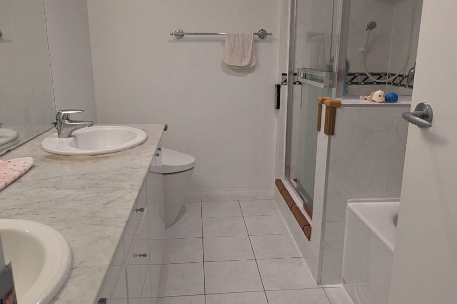907 1328 W Pender Street Vancouver, BC - 8